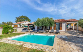 Beautiful Home In Pula